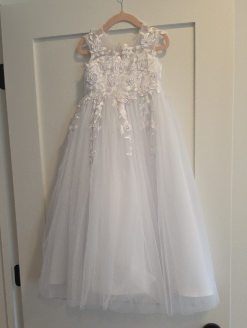 JJs House White Flower Girl Dress Size 4 T